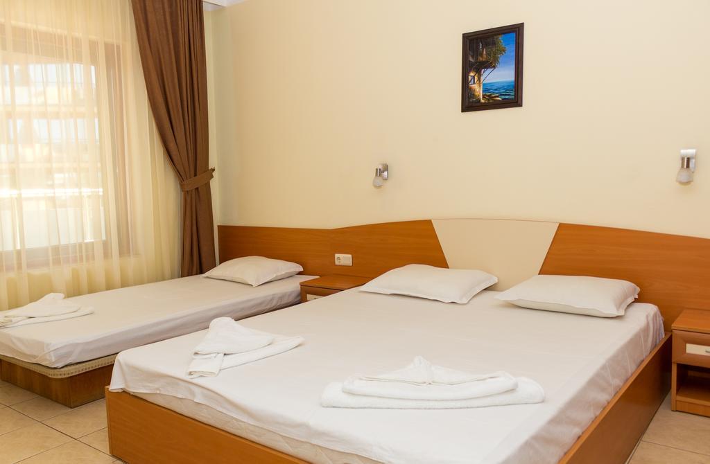 Hostel Malibu Sunny Beach Kamer foto